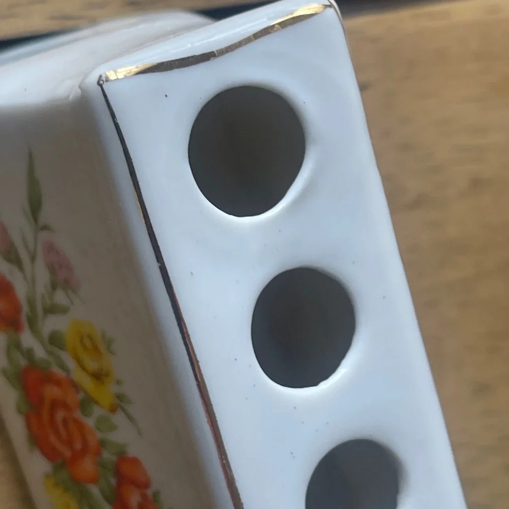Vintage boho ceramic toothbrush holder